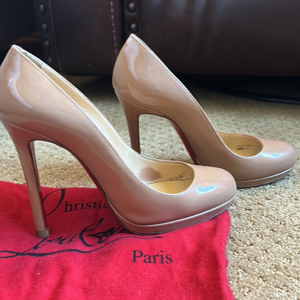 Louboutin almond toe pump, 120MM, size 35.5. Nude patent leather.